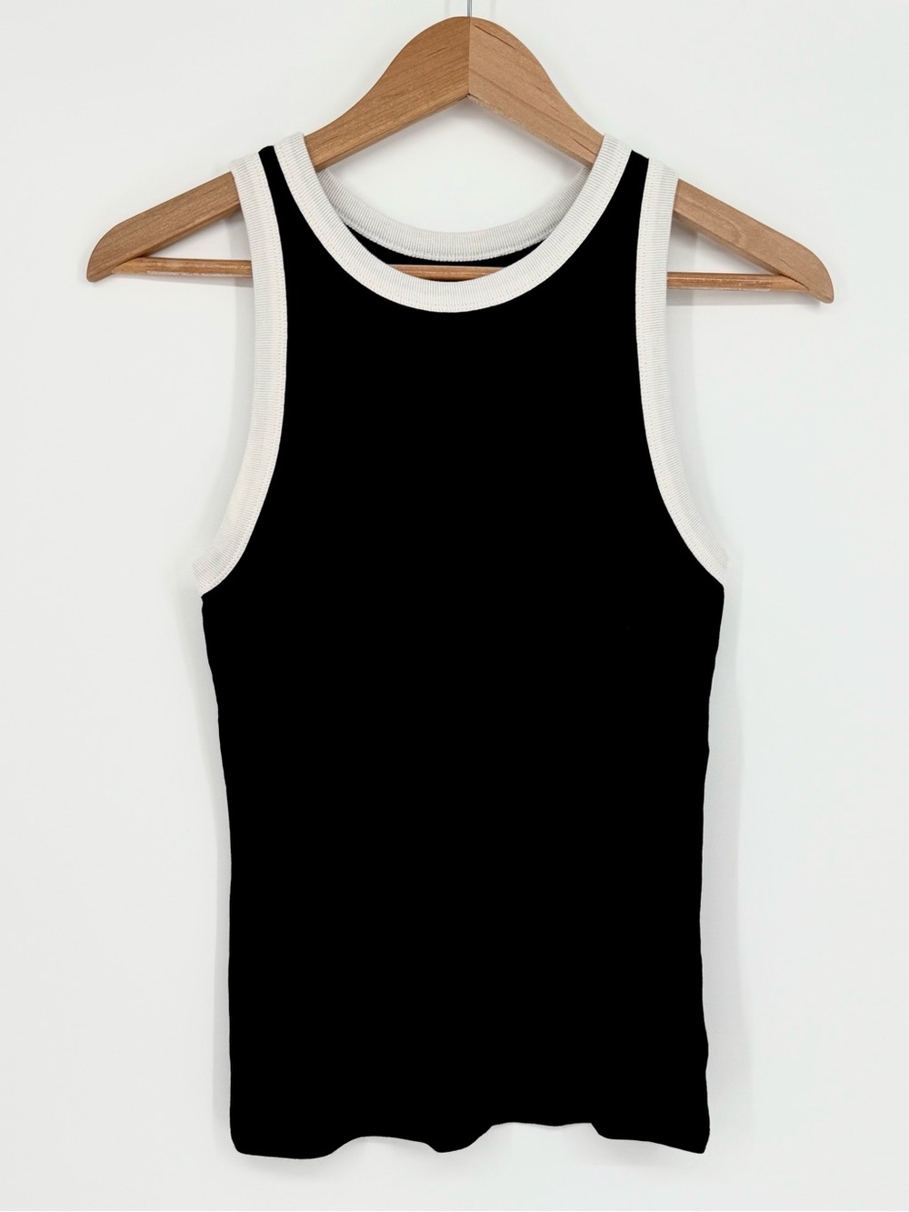 A New Day Women’s L Black Ribbed Knit Stretch Tank Top, White Trim Crew Neck